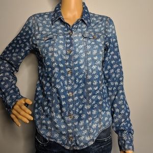 Life in progress Paisley Chambray Top